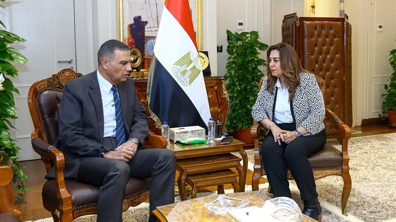 الدكتورة منال عوض