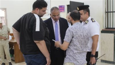 «المواطن أولًا» مدير أمن الفيوم يتابع الخدمات بوحدة تراخيص سيارات النقل بدمو