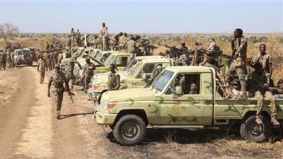 زلزال داخل الدعم السريع.. 200 مقاتل ينشقون وينضمون للجيش السوداني وقائد استخبارات يلحق بهم