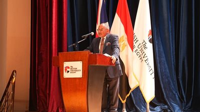 من الجامعة البريطانية.. وزير العمل يحدد سلاح مصر لحماية العامل في عصر الذكاء الاصطناعي