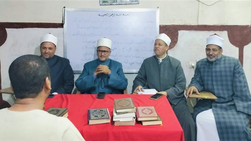 بدء مقابلات خطباء