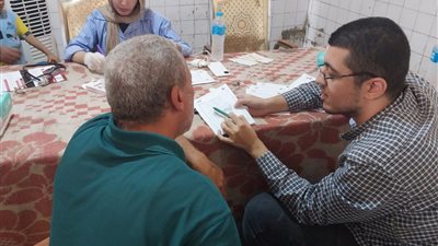 قافلة طبية مجانية بنجع الخطيب بأخميم تناظر 314 حالة في عدد من التخصصات بجامعة سوهاج 