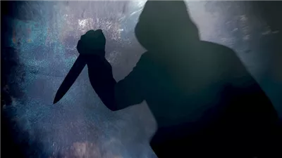 بسبب الخلافات الأسرية.. شاب يصيب شقيقته بسلاح أبيض في المنيا