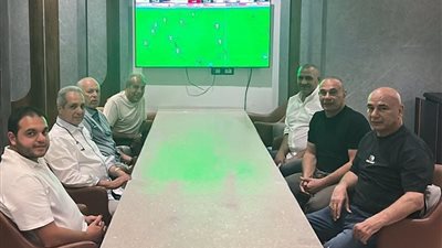 بعد التجديد حتى 2030.. أبوريدة يحتفل بحسام وإبراهيم حسن بحفل عشاء