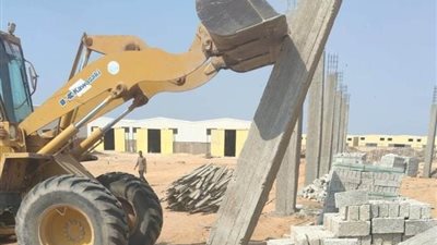 حملات مكثفة بالبحيرة.. إزالة 127 تعديًا على أراضي الدولة والزراعية وحرم الترع 