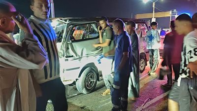 إصابة 6 أشخاص في انقلاب ميكروباص بالطريق الزراعي ببني سويف