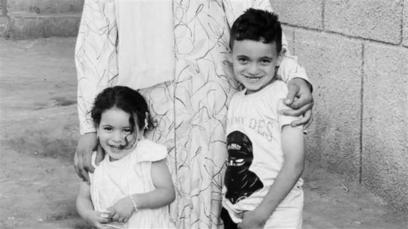 الطفلين 