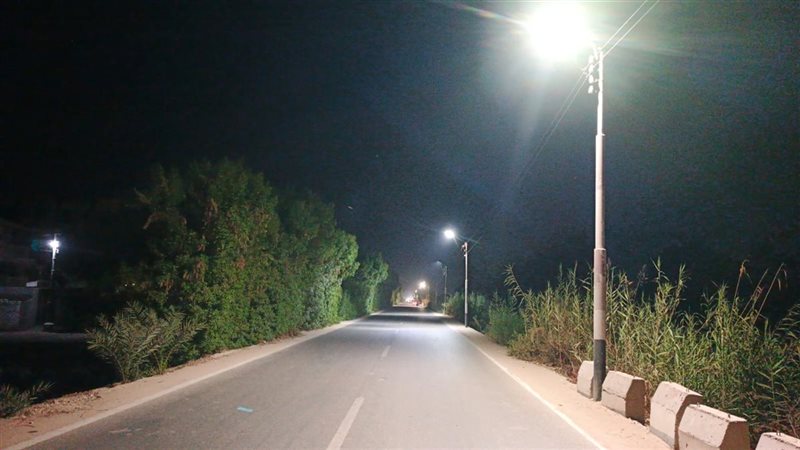صيانة وإنارة الطريق
