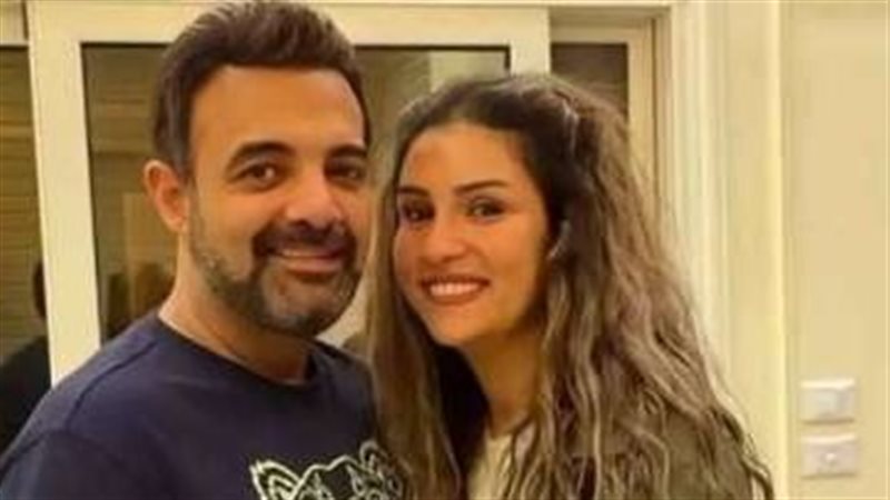 آيات أباظة وعمرو