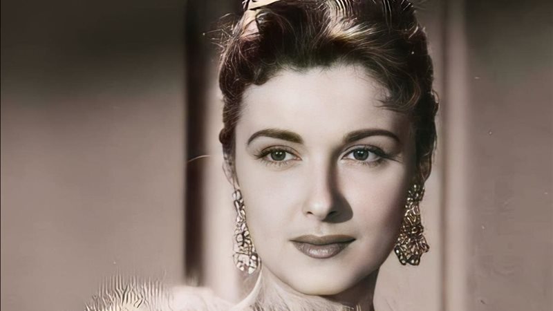مريم فخر الدين 