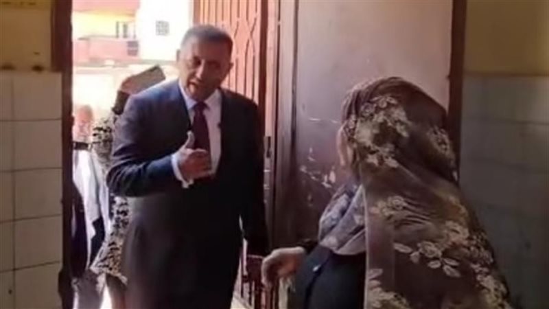 الأستاذة صالحة عبد