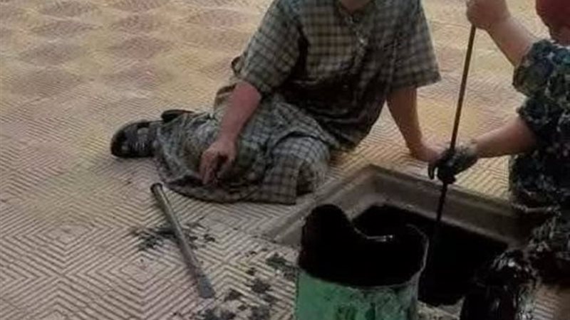 صورة مدير مدرسة الصنافين