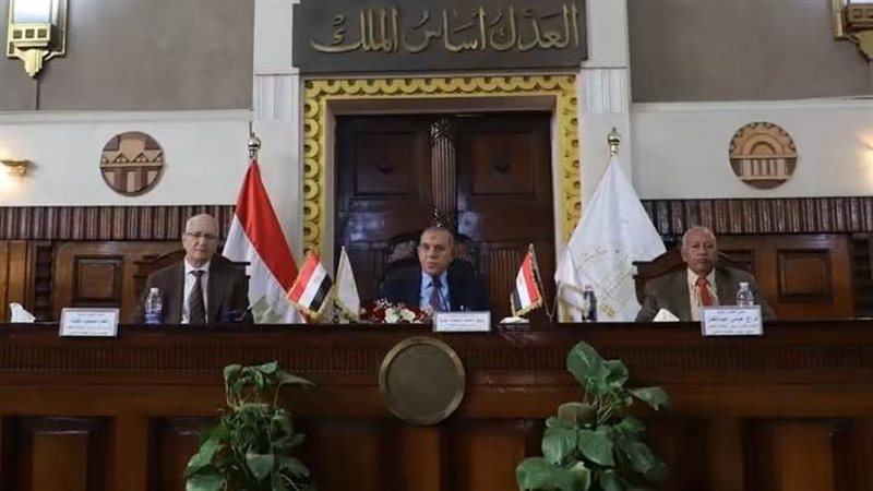 الحضور 