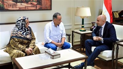بعد واقعة محافظ القليوبية.. وزير التعليم يكرّم مديري مدرستي برقطا الإعدادية والشهيد أحمد سمير