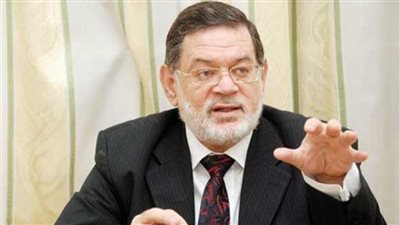 ثروت الخرباوي: مرشد جماعة الإخوان حاليًا امرأة تُدعى 