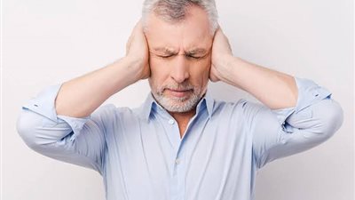 رنين وصفير بلا مصدر.. 6 أسباب خفية وراء الطنين المزعج