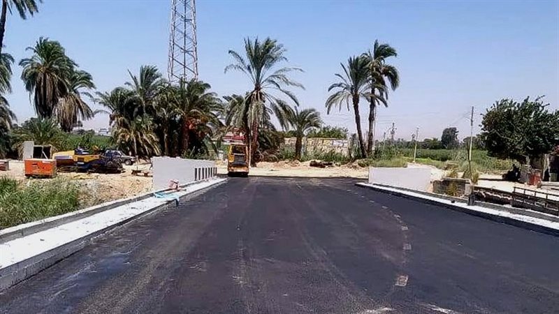 متابعة أعمال رصف