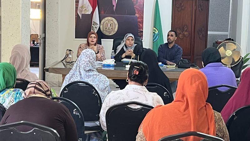 جانب من فاعليات الندوة