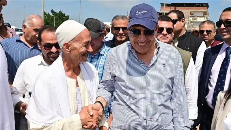 وزير الري في عيد