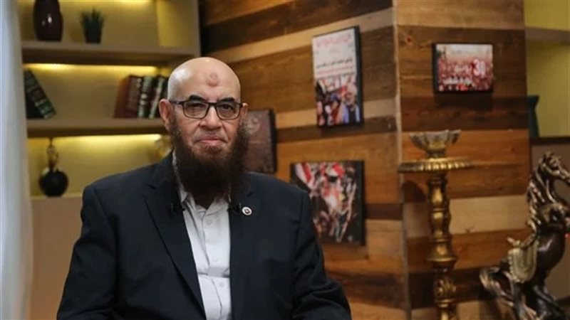 الدكتور يونس مخيون