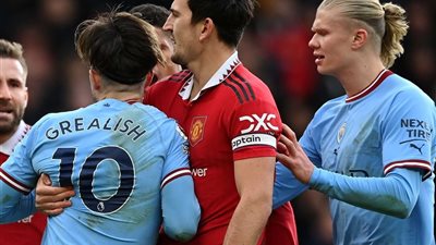 التشكيل الرسمي لديربي مانشستر بين يونايتد وسيتي