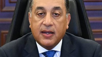 مدبولي يبحث مع المحافظين ملفات الخدمات وضبط الأسعار والمشروعات القومية والاستثمارات