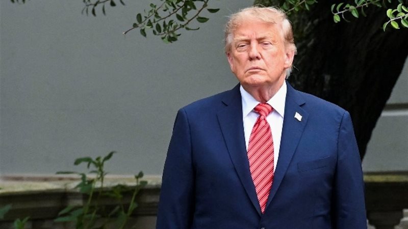 الرئيس الأمريكي دونالد